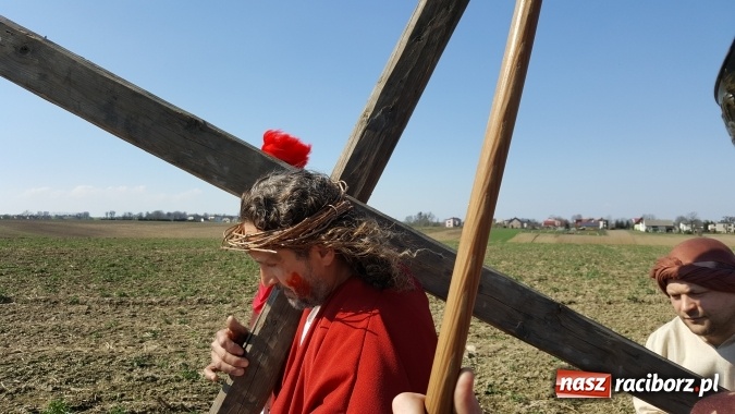 Zdjęcie w galerii na portalu naszraciborz.pl: Misterium Męki Pańskiej w Krzyżanowicach  wiadomości z regionu