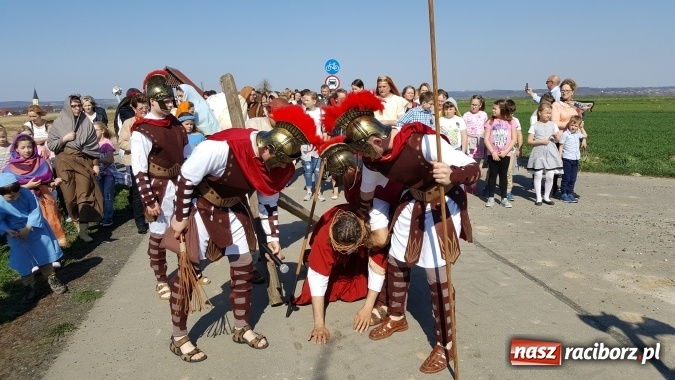 Zdjęcie w galerii na portalu naszraciborz.pl: Misterium Męki Pańskiej w Krzyżanowicach  wiadomości z regionu