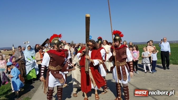 Zdjęcie w galerii na portalu naszraciborz.pl: Misterium Męki Pańskiej w Krzyżanowicach  wiadomości z regionu