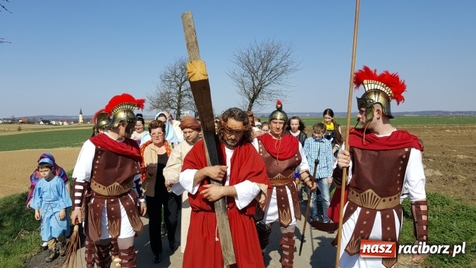 Zdjęcie w galerii na portalu naszraciborz.pl: Misterium Męki Pańskiej w Krzyżanowicach  wiadomości z regionu