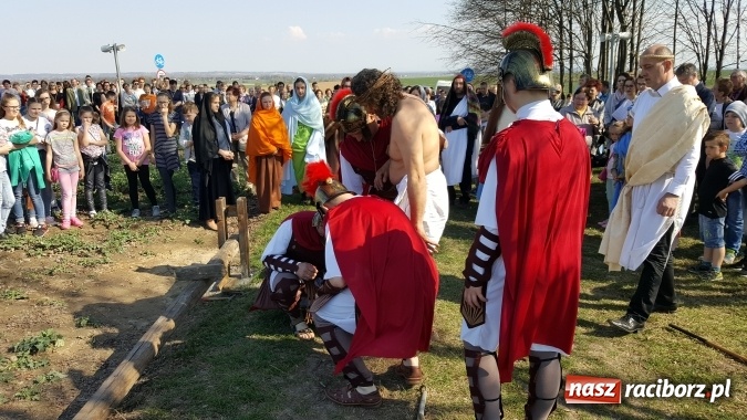 Zdjęcie w galerii na portalu naszraciborz.pl: Misterium Męki Pańskiej w Krzyżanowicach  wiadomości z regionu