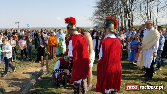 Zdjęcie w galerii na portalu naszraciborz.pl: Misterium Męki Pańskiej w Krzyżanowicach  wiadomości z regionu