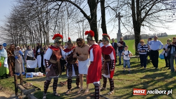 Zdjęcie w galerii na portalu naszraciborz.pl: Misterium Męki Pańskiej w Krzyżanowicach  wiadomości z regionu