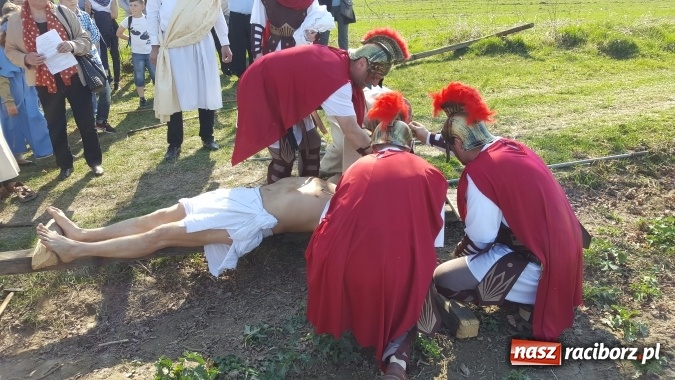 Zdjęcie w galerii na portalu naszraciborz.pl: Misterium Męki Pańskiej w Krzyżanowicach  wiadomości z regionu