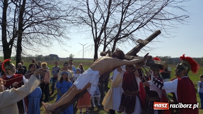 Zdjęcie w galerii na portalu naszraciborz.pl: Misterium Męki Pańskiej w Krzyżanowicach  wiadomości z regionu