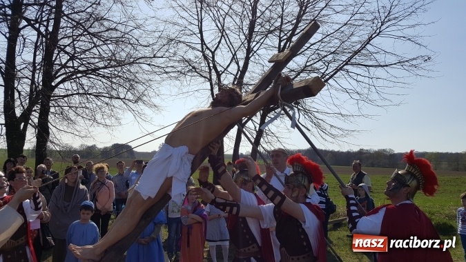 Zdjęcie w galerii na portalu naszraciborz.pl: Misterium Męki Pańskiej w Krzyżanowicach  wiadomości z regionu