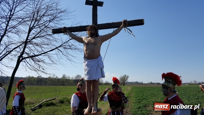 Zdjęcie w galerii na portalu naszraciborz.pl: Misterium Męki Pańskiej w Krzyżanowicach  wiadomości z regionu