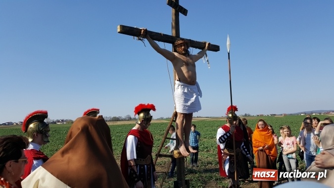 Zdjęcie w galerii na portalu naszraciborz.pl: Misterium Męki Pańskiej w Krzyżanowicach  wiadomości z regionu