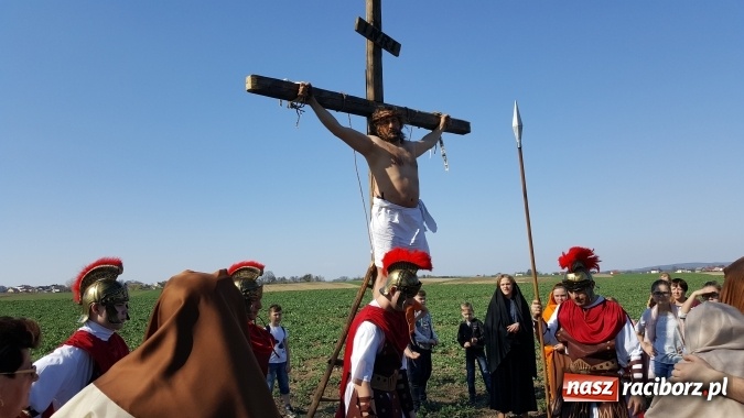 Zdjęcie w galerii na portalu naszraciborz.pl: Misterium Męki Pańskiej w Krzyżanowicach  wiadomości z regionu