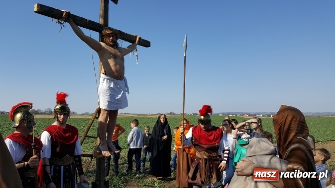 Zdjęcie w galerii na portalu naszraciborz.pl: Misterium Męki Pańskiej w Krzyżanowicach  wiadomości z regionu