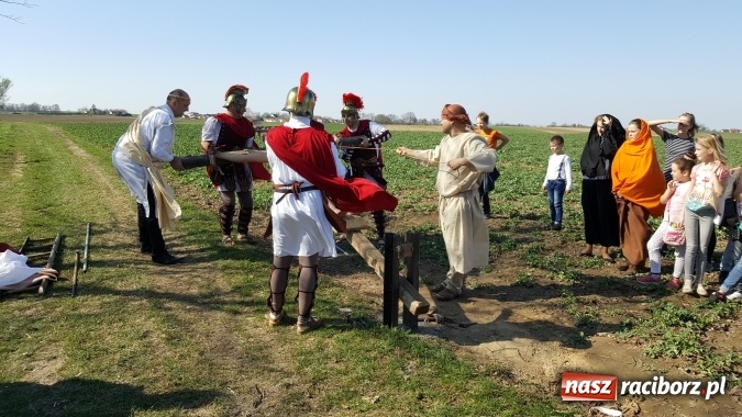Zdjęcie w galerii na portalu naszraciborz.pl: Misterium Męki Pańskiej w Krzyżanowicach  wiadomości z regionu