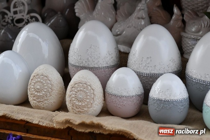 Zdjęcie w galerii na portalu naszraciborz.pl: Kolorowo, pachnąco i pysznie - ruszył Jarmark Wielkanocny  wiadomości z regionu