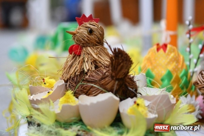 Zdjęcie w galerii na portalu naszraciborz.pl: Kolorowo, pachnąco i pysznie - ruszył Jarmark Wielkanocny  wiadomości z regionu