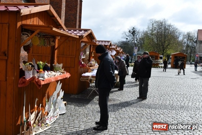 Zdjęcie w galerii na portalu naszraciborz.pl: Kolorowo, pachnąco i pysznie - ruszył Jarmark Wielkanocny  wiadomości z regionu