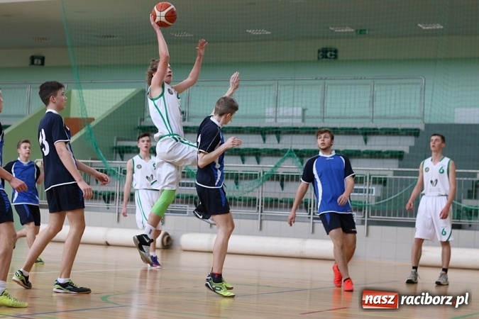 Zdjęcie w galerii na portalu naszraciborz.pl: Koszykówka: G1 z Raciborza awansowało do półfinału wojewódzkiego wiadomości z regionu