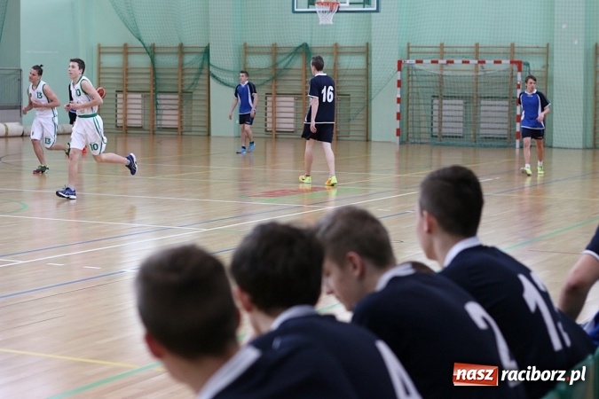 Zdjęcie w galerii na portalu naszraciborz.pl: Koszykówka: G1 z Raciborza awansowało do półfinału wojewódzkiego wiadomości z regionu