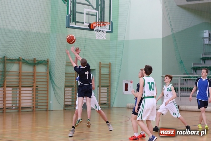 Zdjęcie w galerii na portalu naszraciborz.pl: Koszykówka: G1 z Raciborza awansowało do półfinału wojewódzkiego wiadomości z regionu