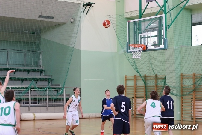 Zdjęcie w galerii na portalu naszraciborz.pl: Koszykówka: G1 z Raciborza awansowało do półfinału wojewódzkiego wiadomości z regionu