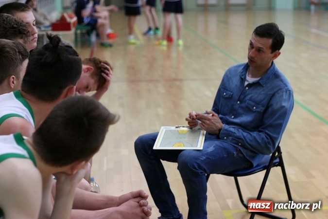 Zdjęcie w galerii na portalu naszraciborz.pl: Koszykówka: G1 z Raciborza awansowało do półfinału wojewódzkiego wiadomości z regionu