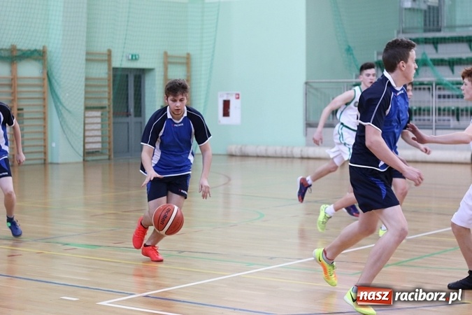 Zdjęcie w galerii na portalu naszraciborz.pl: Koszykówka: G1 z Raciborza awansowało do półfinału wojewódzkiego wiadomości z regionu