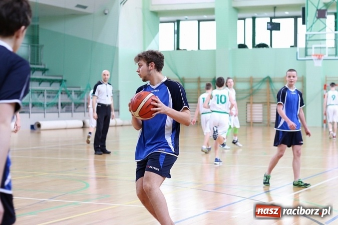 Zdjęcie w galerii na portalu naszraciborz.pl: Koszykówka: G1 z Raciborza awansowało do półfinału wojewódzkiego wiadomości z regionu