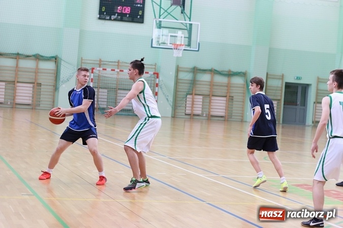 Zdjęcie w galerii na portalu naszraciborz.pl: Koszykówka: G1 z Raciborza awansowało do półfinału wojewódzkiego wiadomości z regionu