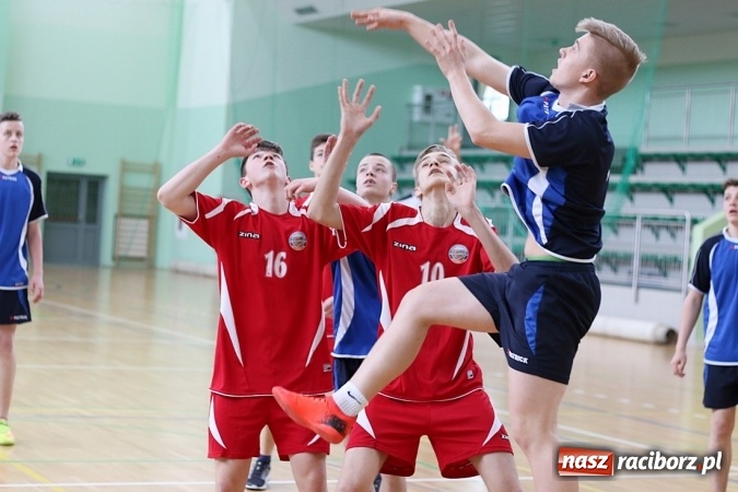 Zdjęcie w galerii na portalu naszraciborz.pl: Koszykówka: G1 z Raciborza awansowało do półfinału wojewódzkiego wiadomości z regionu