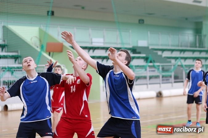 Zdjęcie w galerii na portalu naszraciborz.pl: Koszykówka: G1 z Raciborza awansowało do półfinału wojewódzkiego wiadomości z regionu
