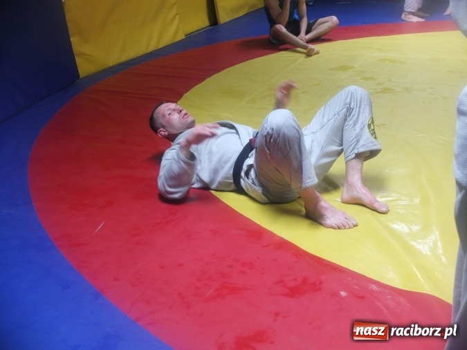 Zdjęcie w galerii na portalu naszraciborz.pl: Trwają przygotowania do Gali MMA wiadomości z regionu