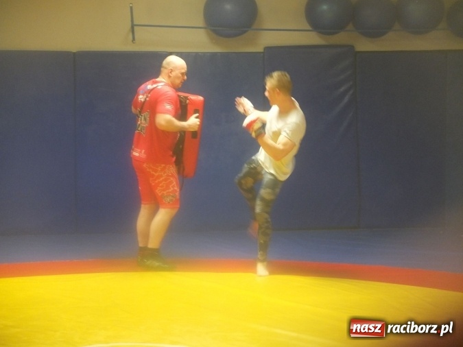 Zdjęcie w galerii na portalu naszraciborz.pl: Trwają przygotowania do Gali MMA wiadomości z regionu