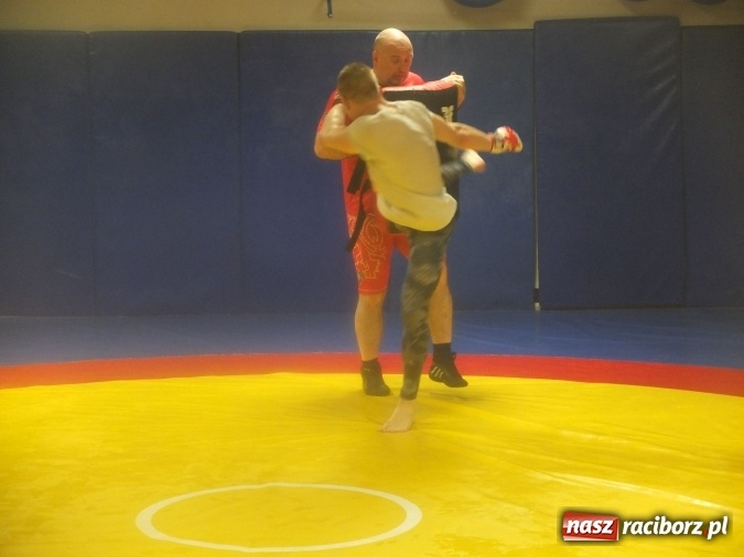 Zdjęcie w galerii na portalu naszraciborz.pl: Trwają przygotowania do Gali MMA wiadomości z regionu