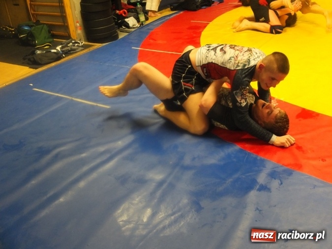 Zdjęcie w galerii na portalu naszraciborz.pl: Trwają przygotowania do Gali MMA wiadomości z regionu
