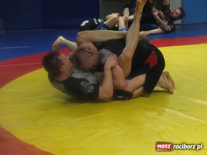 Zdjęcie w galerii na portalu naszraciborz.pl: Trwają przygotowania do Gali MMA wiadomości z regionu