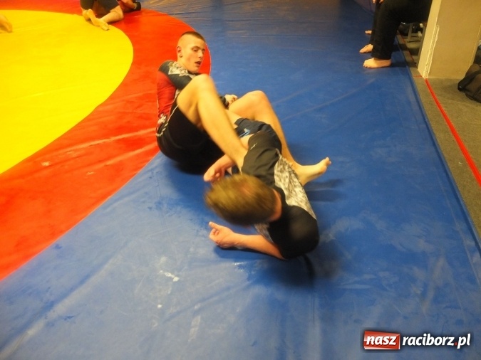 Zdjęcie w galerii na portalu naszraciborz.pl: Trwają przygotowania do Gali MMA wiadomości z regionu