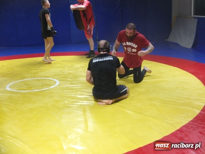 Zdjęcie w galerii na portalu naszraciborz.pl: Trwają przygotowania do Gali MMA wiadomości z regionu