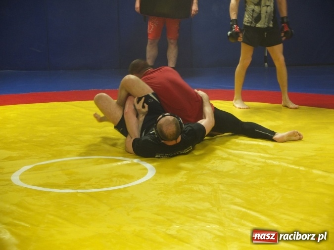Zdjęcie w galerii na portalu naszraciborz.pl: Trwają przygotowania do Gali MMA wiadomości z regionu