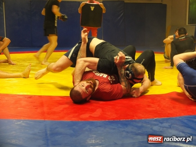 Zdjęcie w galerii na portalu naszraciborz.pl: Trwają przygotowania do Gali MMA wiadomości z regionu