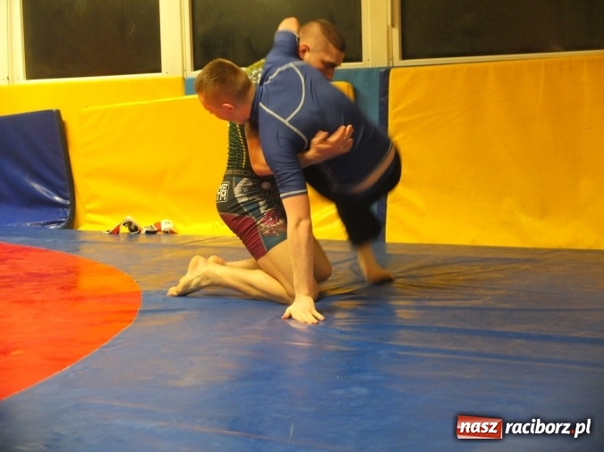 Zdjęcie w galerii na portalu naszraciborz.pl: Trwają przygotowania do Gali MMA wiadomości z regionu