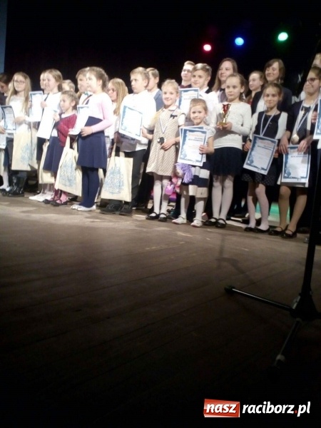 Zdjęcie w galerii na portalu naszraciborz.pl: Raciborskie muzyczki wyróżnione w Chwałowicach  wiadomości z regionu