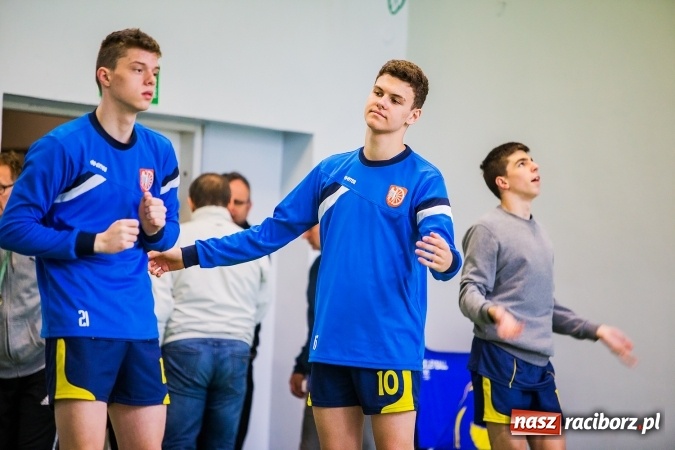 Zdjęcie w galerii na portalu naszraciborz.pl: Gimnazjum nr 3 ma najlepszych siatkarzy wiadomości z regionu