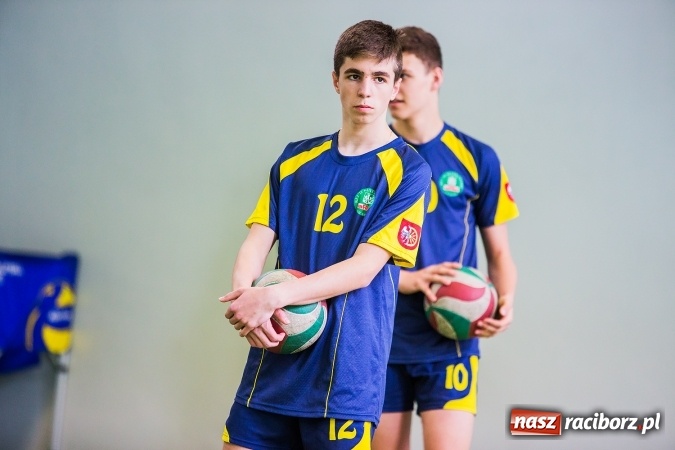 Zdjęcie w galerii na portalu naszraciborz.pl: Gimnazjum nr 3 ma najlepszych siatkarzy wiadomości z regionu