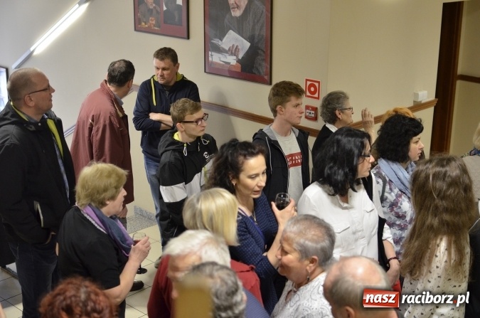 Zdjęcie w galerii na portalu naszraciborz.pl: ART-POSTAL, czyli wieczór polsko-francuski w RCK  wiadomości z regionu