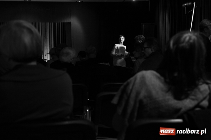 Zdjęcie w galerii na portalu naszraciborz.pl: ART-POSTAL, czyli wieczór polsko-francuski w RCK  wiadomości z regionu