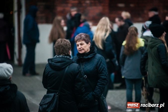Zdjęcie w galerii na portalu naszraciborz.pl: Droga krzyżowa ulicami Raciborza wiadomości z regionu