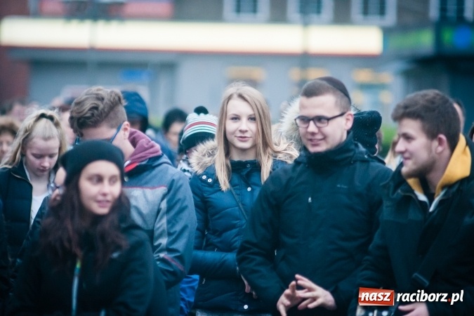 Zdjęcie w galerii na portalu naszraciborz.pl: Droga krzyżowa ulicami Raciborza wiadomości z regionu