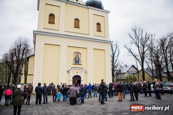 Zdjęcie w galerii na portalu naszraciborz.pl: Droga krzyżowa ulicami Raciborza wiadomości z regionu