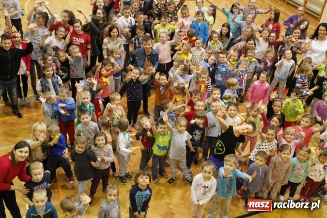 Zdjęcie w galerii na portalu naszraciborz.pl: Światowy Dzień Zdrowia w ZSOMS - fruwające hormony szczęścia wiadomości z regionu