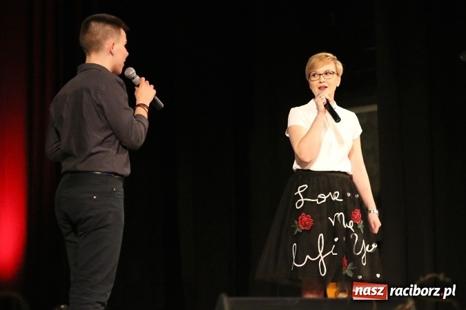 Zdjęcie w galerii na portalu naszraciborz.pl: Grand Prix raciborskiego V Ogólnopolskiego Przeglądu Piosenki Hiszpańskojęzycznej dla warszawianki  wiadomości z regionu