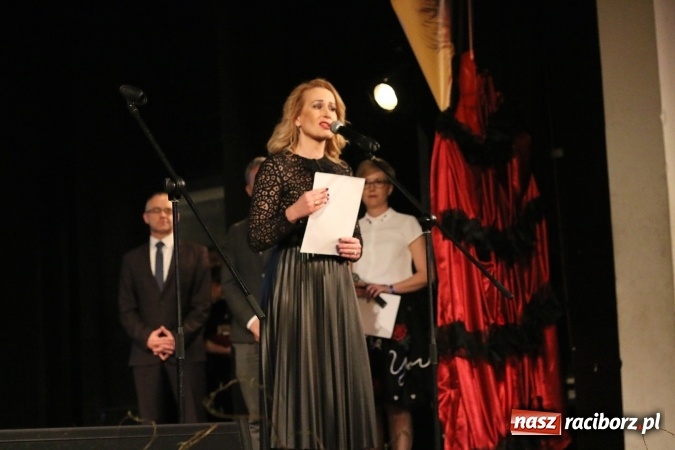 Zdjęcie w galerii na portalu naszraciborz.pl: Grand Prix raciborskiego V Ogólnopolskiego Przeglądu Piosenki Hiszpańskojęzycznej dla warszawianki  wiadomości z regionu