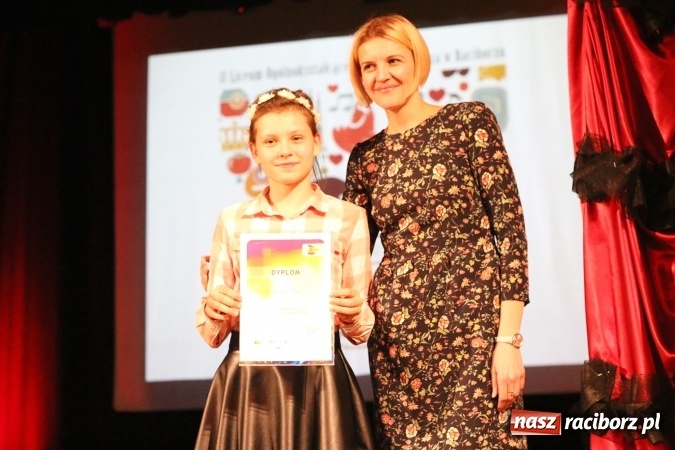 Zdjęcie w galerii na portalu naszraciborz.pl: Grand Prix raciborskiego V Ogólnopolskiego Przeglądu Piosenki Hiszpańskojęzycznej dla warszawianki  wiadomości z regionu